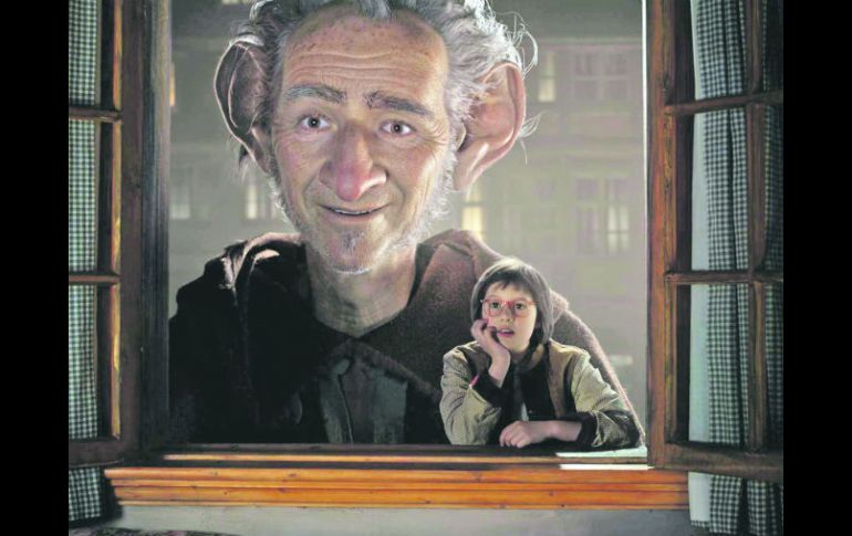 Los libros escritos por Dahl son considerados piezas lúdicas y especiales en la literatura universal. ESPECIAL /