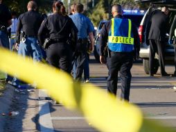 Policías tuvieron que cerrar el centro comercial por un tiempo. AP / ARCHIVO