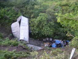 El tráiler pertenece a la empresa Traflooza, y no transportaba carga al momento del accidente. NTX / ESPECIAL