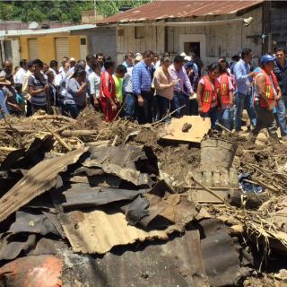 Aumentan a 38 las muertes en Puebla por 'Earl'