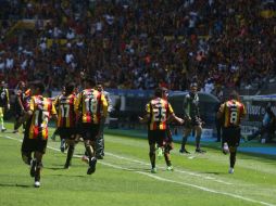 Leones Negros se metió a Colima a hacerle partido a Loros, pero éstos generaron más ocasiones de gol. EL INFORMADOR / ARCHIVO