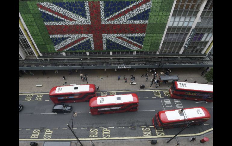 Sostienen que existe un 'peligro real' de que miles de jóvenes se radicalicen ante el retraso del 'Brexit'. EFE / ARCHIVO