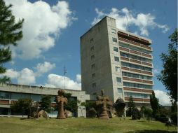 El quebranto coloca a la institución en 'peligro', y ante la inminente suspensión de labores en octubre. FACEBOOK / @uaem.mx