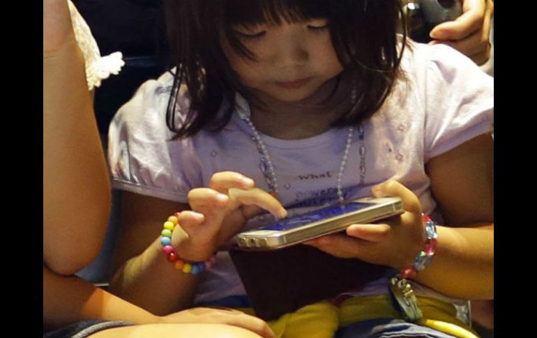 Internet permite la educación a distancia y en cualquier momento. AP / S. Kambayashi