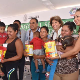 Anuncia Héctor Astudillo obras en municipio de Igualapa