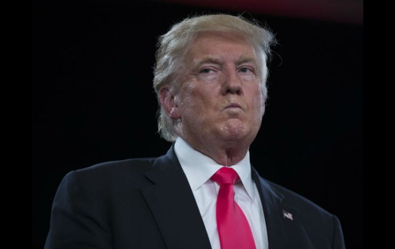 Esto no es un concurso de popularidad, las elecciones se tratan de cuántos salen de sus casas para votar en noviembre, dice Moore. AP / ARCHIVO