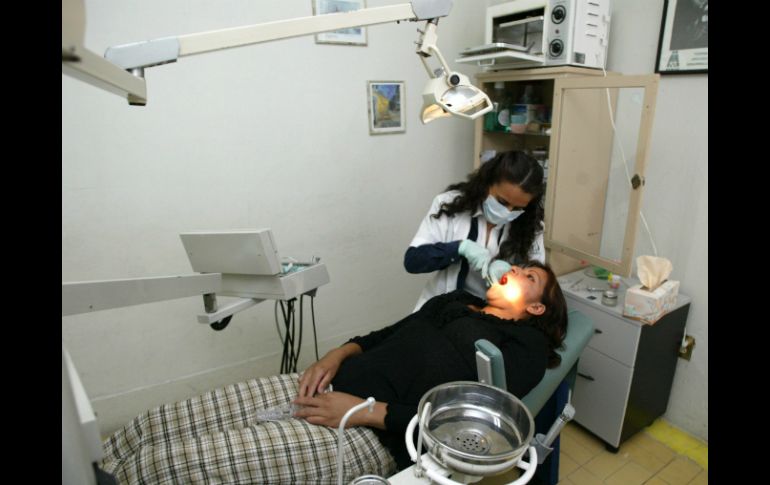 Señalan que que la lengua, el paladar, el piso de la boca y maxilares se enferman de igual forma que lo hace la piel o el corazón. EL INFORMADOR / ARCHIVO