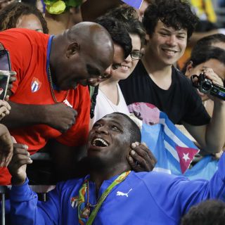 Cuba consigue oro en lucha grecorromana en 130 kg