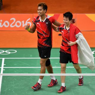 Indonesia gana el oro en dobles mixtos de bádminton