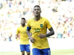 Neymar cumplió con el mandato que le habían impuesto y metió a la ''Verdeamarela'' en la final de los Juegos Olímpicos de Río. EFE / J. Etxezarreta