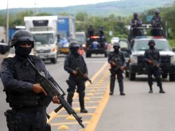 Tras el secuestro, el Ejército y la Semar resguardan Puerto Vallarta. EFE /