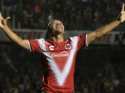 El colombiano Juan Pérez, al 38, abrió el marcador por Veracruz. MEXSPORT / L. Monroy