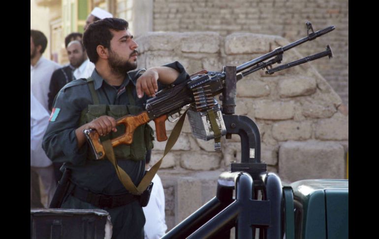 En este momento, las tropas regulares se preparan para lanzar el contragolpe en ese distrito. EFE /