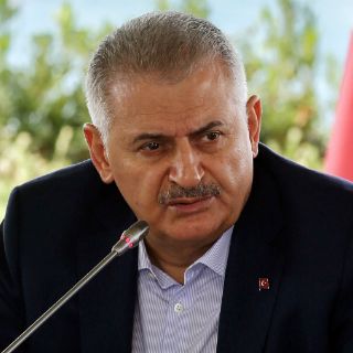 Turquía quiere rol activo en Siria para evitar división étnica