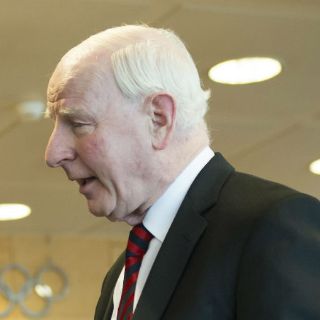 Retienen pasaportes de funcionarios de delegación irlandesa