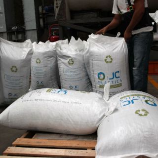 Mafias y falta de reglas atoran negocio del PET