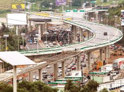 La multa es por irregularidades estimadas en 296 MDP en la construcción del Viaducto Bicentenario. SUN / ARCHIVO