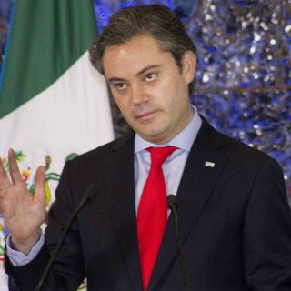 Nuño rechaza que pidió la renuncia a Castillo