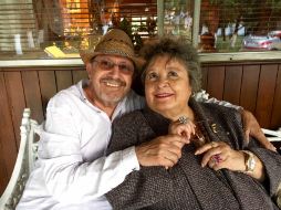 Hugo Macías Macotela y 'Chachita' tenían 60 años de estar juntos. TWITTER / @hugomaciasmacot