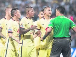 Estampa cotidiana. Los americanistas encabezan la lista de equipos con más tarjetas rojas. MEXSPORT /