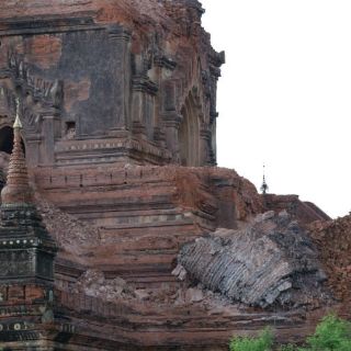 Sismo en Myanmar causa daños en templos budistas