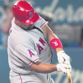 Pujols rebasa a McGwire con su jonrón 584
