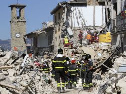 El terremoto en Italia ha dejado hasta el momento 250 muertos y cientos de fallecidos. AP / Italian Firefighters Vigili del Fuoco