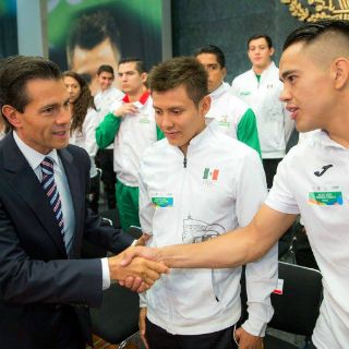 Peña Nieto se reúne con atletas olímpicos de Río 2016