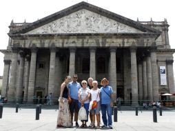 Los turistas prefieren zonas del Centro Histórico, así como visitar el patrimonio cultural de la ciudad, como el Teatro Degollado. EL INFORMADOR / ARCHIVO