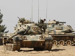 Después de tres días de operación, Ankara mantiene 50 tanques y 380 soldados en territorio sirio. EFE / S. Suna