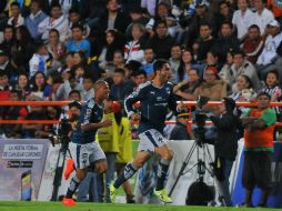 De Nigris festeja su gol al minuto 54. AFP / M. Calls