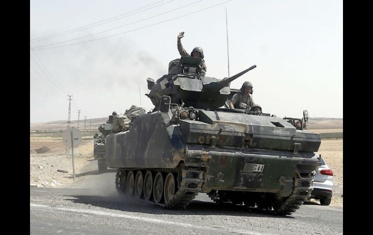 Este incidente se produce días después de que el ejército de Turquía inició un ataque contra el Estado Islámico en territorio sirio. EFE / S. Suna