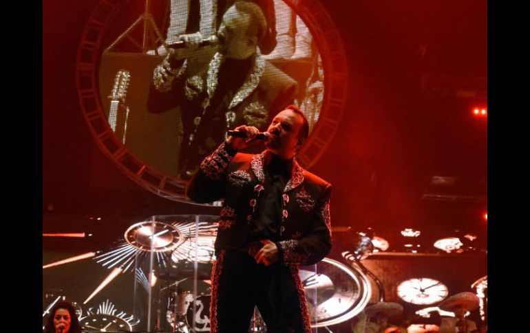 '¡Qué chulada! Auditorio Nacional, qué bonito, qué orgullo estar aquí esta noche, la verdad ya los extrañaba' exclamó el cantante. TWITTER / @PepeAguilar