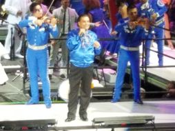 A Juan Gabriel se le vio el viernes en la noche energético, feliz, sonriente y emocionado. NTX / J. Romero