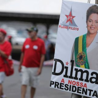 Dilma Rousseff va hoy al Senado para defenderse contra la destitución
