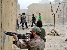 Los combates van acompañados de intensos bombardeos que han causado cientos de muertos. AFP / ARCHIVO