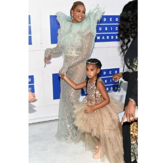 Hija de Beyoncé usó costoso vestido en los VMAs
