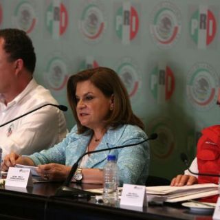 La PGR afirma que caso Iguala sigue y presenta informe