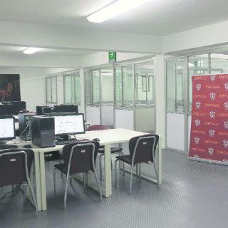 Llenan de libros el Agua Azul