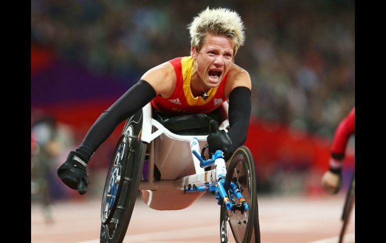 Su meta es sumar otra medalla cuando compita en Río como velocista en silla de ruedas en las pruebas de 100 y 400 metros. ESPECIAL /