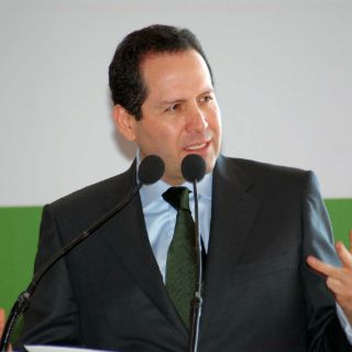 Eruviel Ávila presenta su 3 de 3