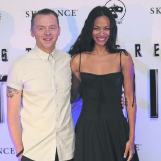 Zoe Saldana y Simon Pegg no tienen límites