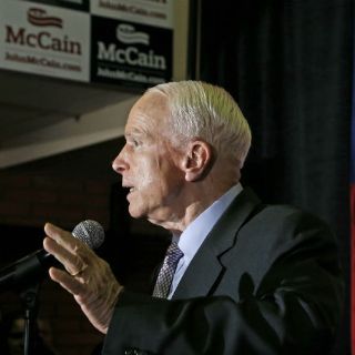 John McCain gana candidatura republicana para reelección