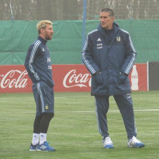 Messi, en duda para duelo ante Uruguay