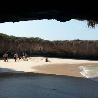 Reabren la Playa del Amor con estrictas medidas para visitantes