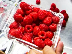 Una media taza de yogur griego con canela y media taza de frambuesas te ayudará a descansar. EL INFORMADOR / ARCHIVO