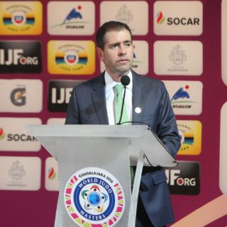 Urgen a Castillo atacar 'cáncer de la corrupción' en deporte