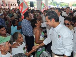 Ochoa Reza estuvo en la Asamblea de Consejeros Políticos, Municipales, Estatales y Nacionales del Comité del PRI en Colima. TWITTER / @EnriqueOchoaR