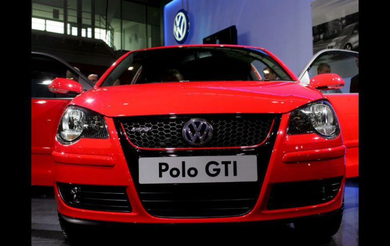 Un Volkswagen Polo GTI durante su presentación mundial en el Salón Internacional del Automóvil de Sídney. EFE / P. Miller