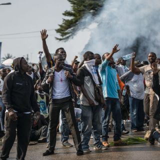 Francia recomienda calma a manifestantes de Gabón